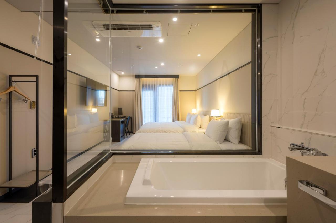 Browndot Hotel Guseo Busan Bagian luar foto